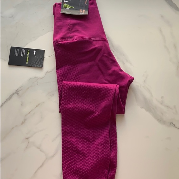 NWT Nike Zonal Strength capri length tights - Picture 5 of 6